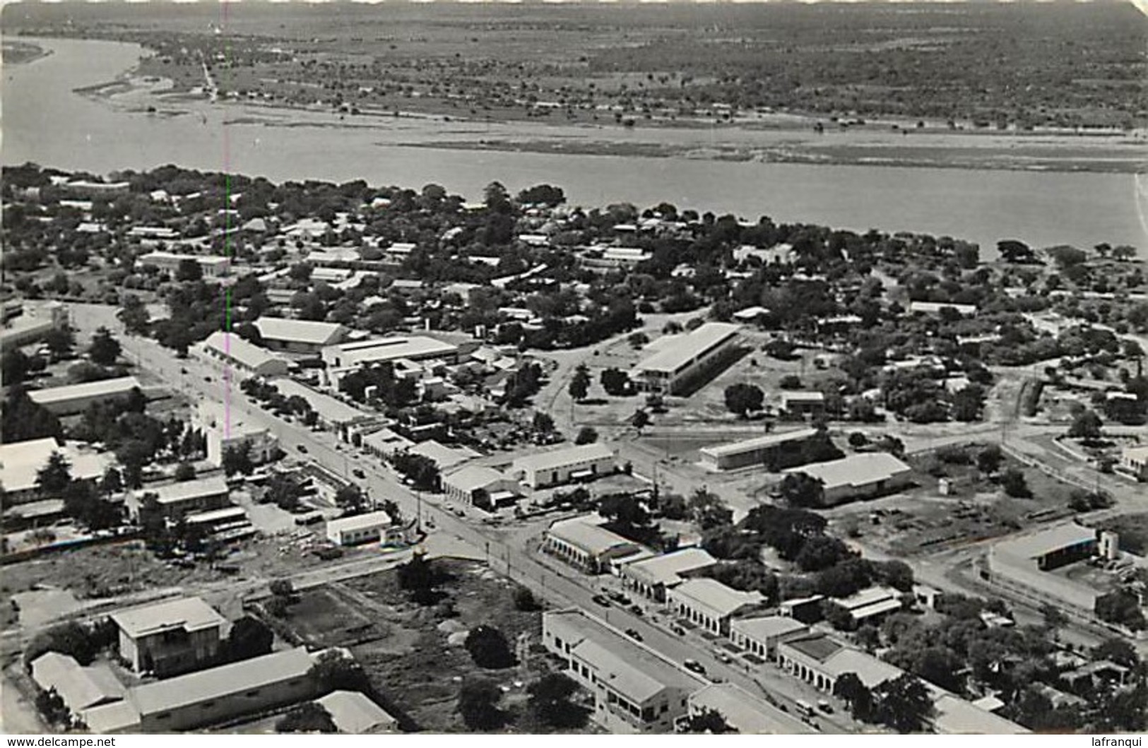 Pays Div : Ref M274- Tchad - Fort Lamy - Avenue Edouard Renard -vue Aerienne  - Carte Bon Etat - - Ciad