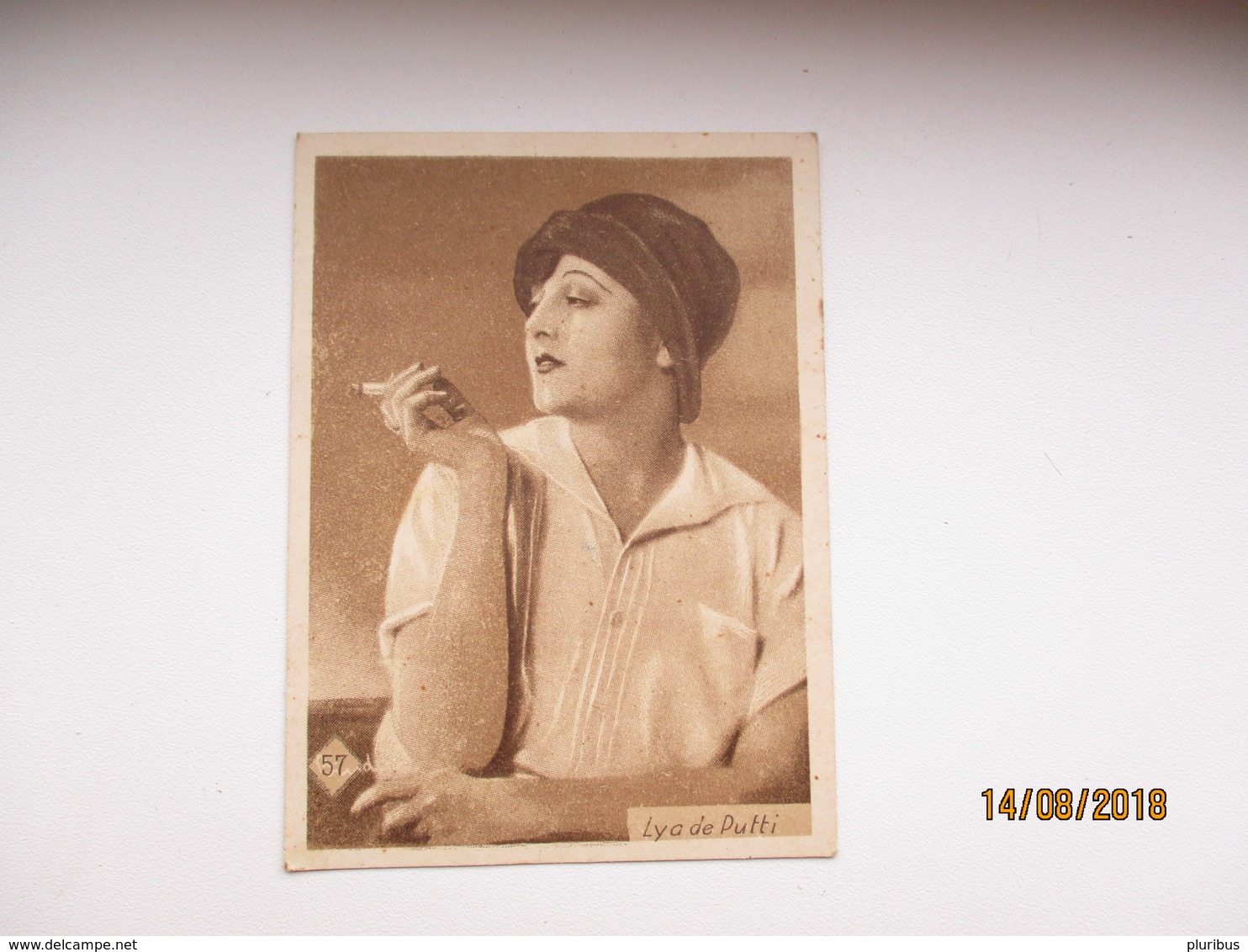 ESTONIA 1920s TOBACCO CARD , MOVIE STAR LYA DE PUTTI , 0 - Objets Publicitaires