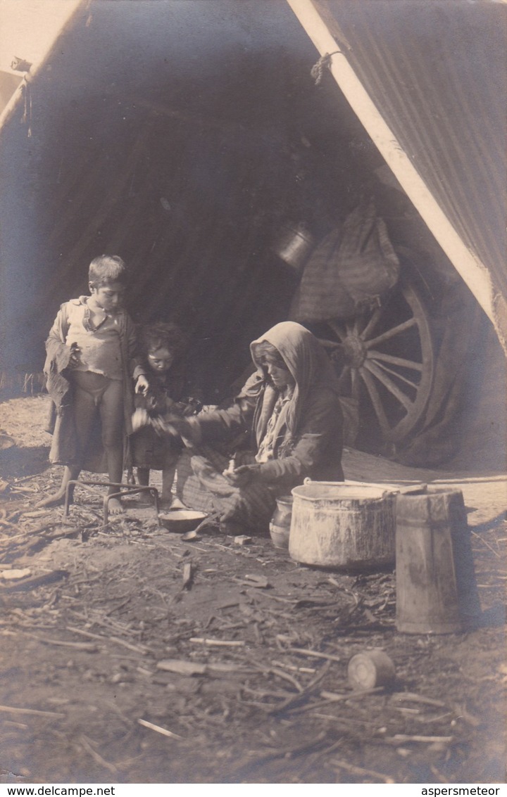 BRASOV. RUMANIA NUDE CIRCA 1930's ENFANTS GITANS PAUVRETE RARE TBE - BLEUP - Roemenië