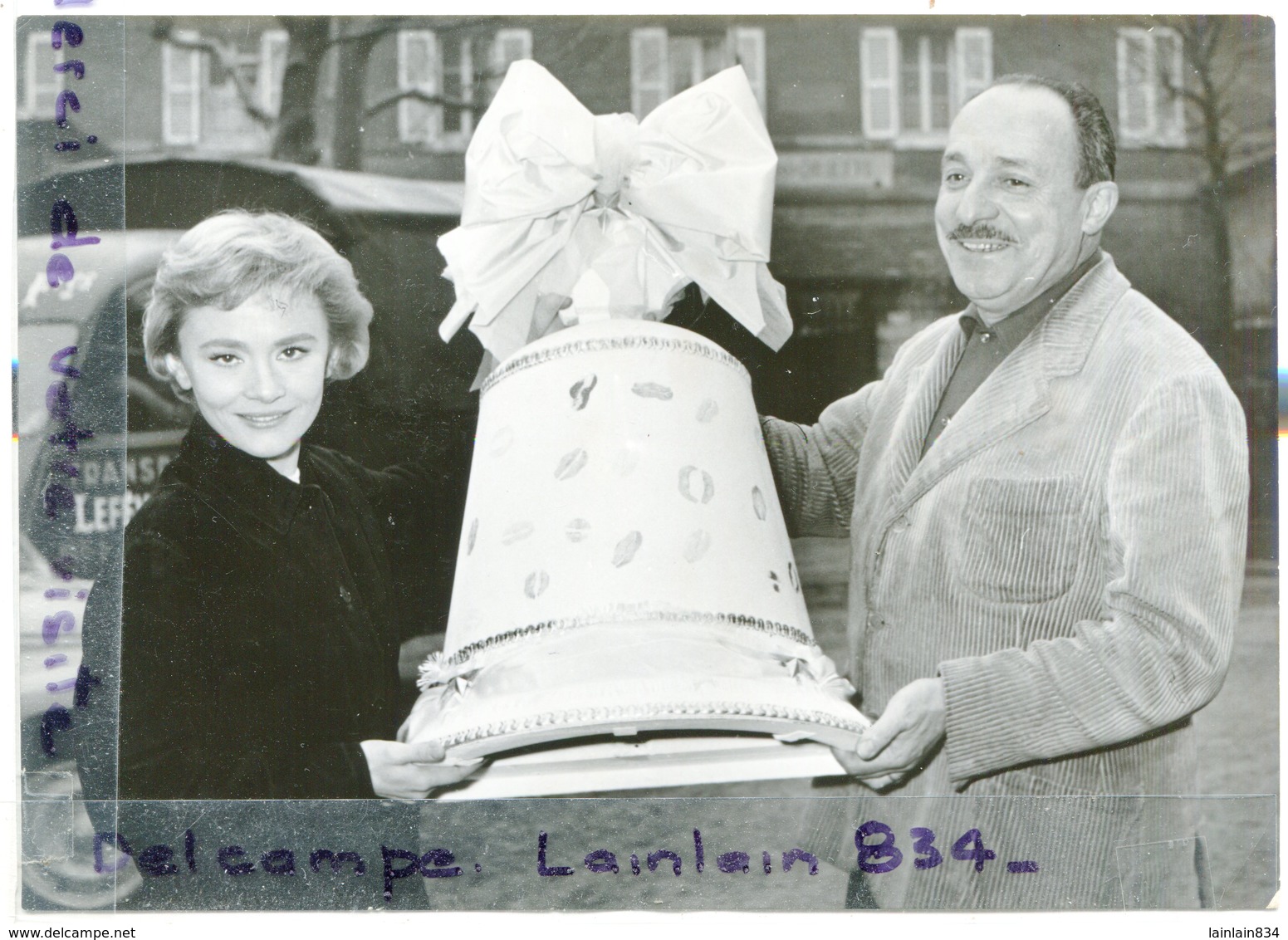 - Photo De Presse - Original - Maurice CLOCHE, Daniéle DEMLORME, Film, " Prison De Femme", 03-04-1958, TBE, Scans. - Célébrités