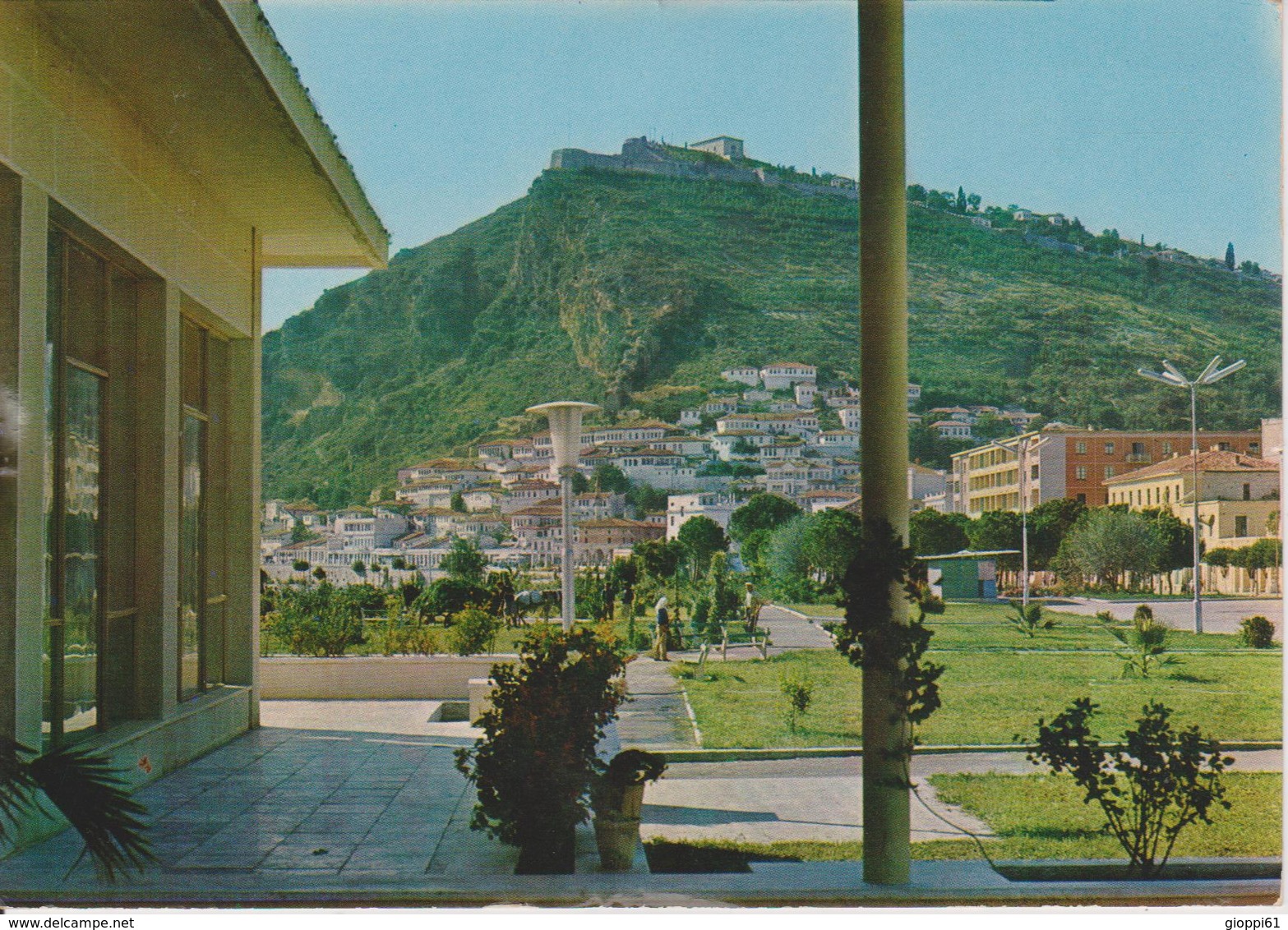 Berati - Panorama Al Bordo Del Fiume Osumit - Albania