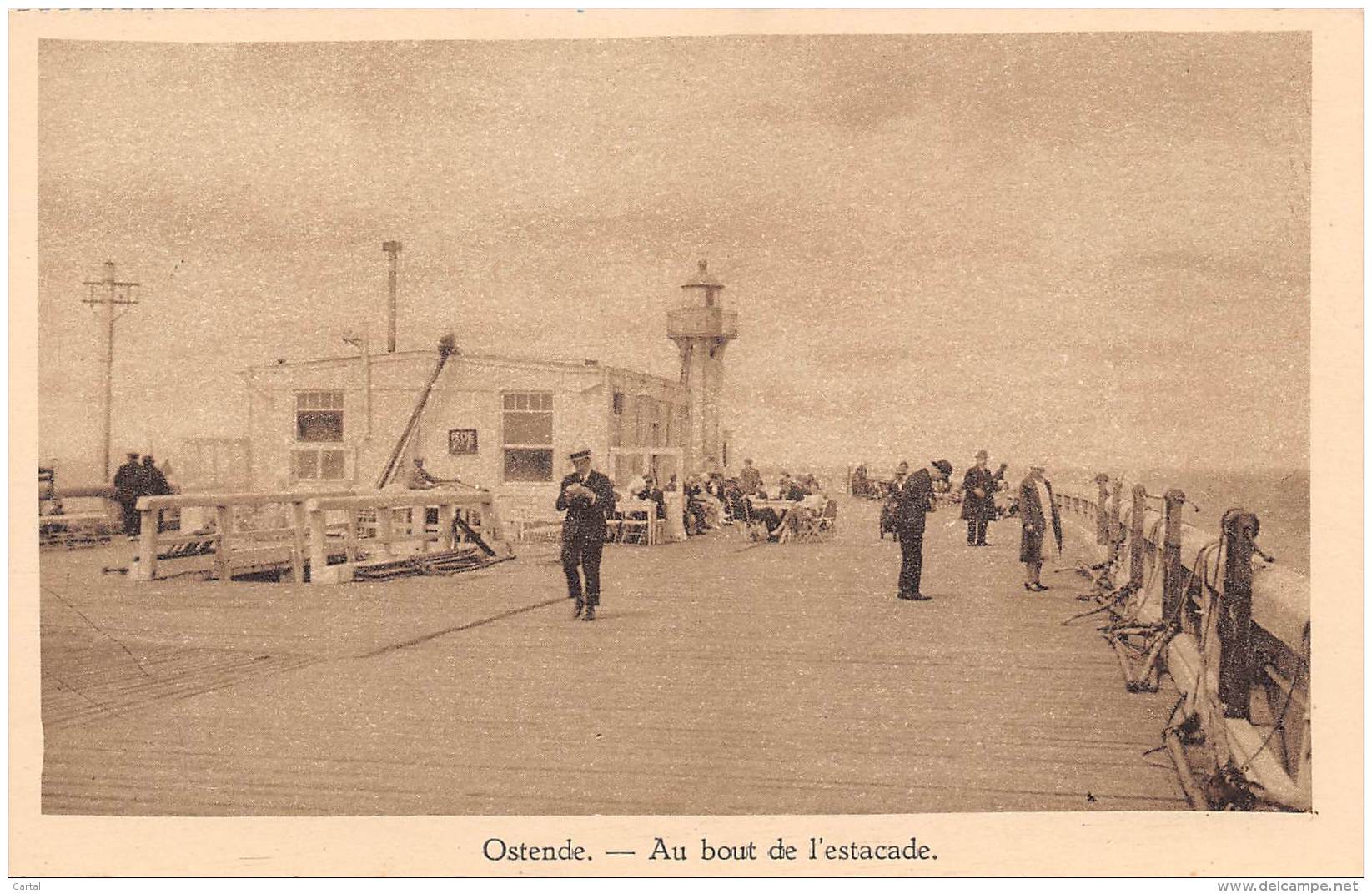 OSTENDE - Au Bout De L'estacade - Oostende