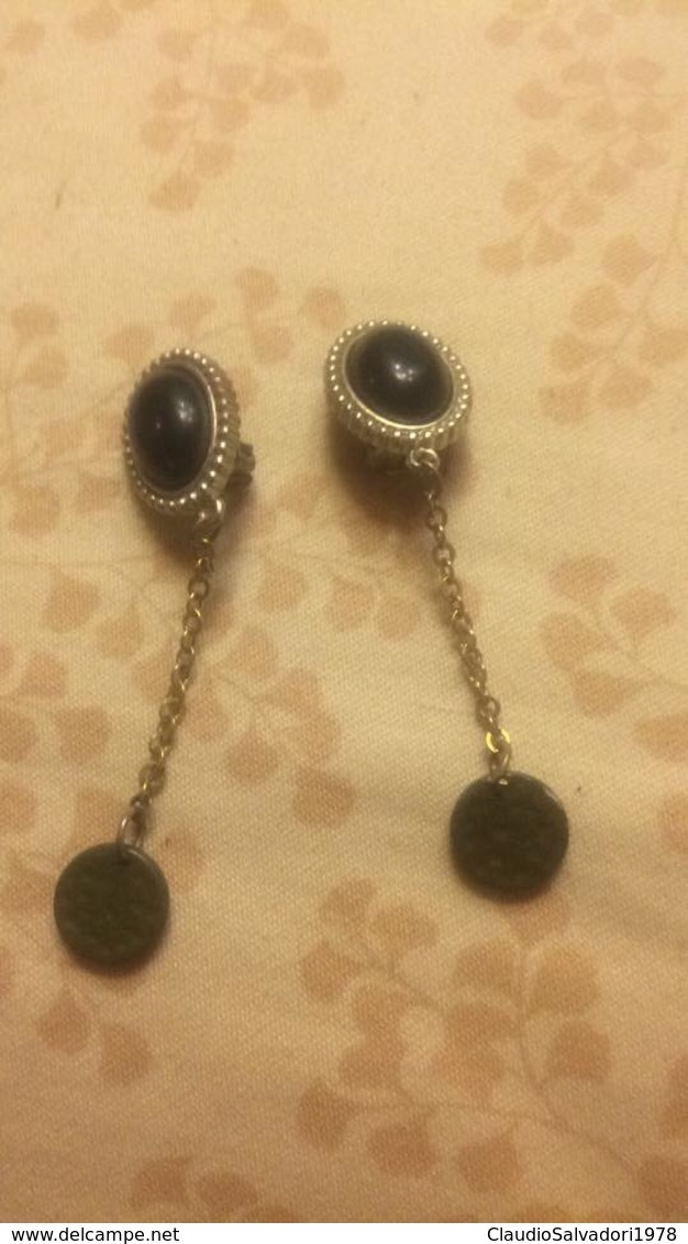 Fantastica Coppia Di Orecchini A Clip Vintage Leggermente Usati - Boucles D'oreilles