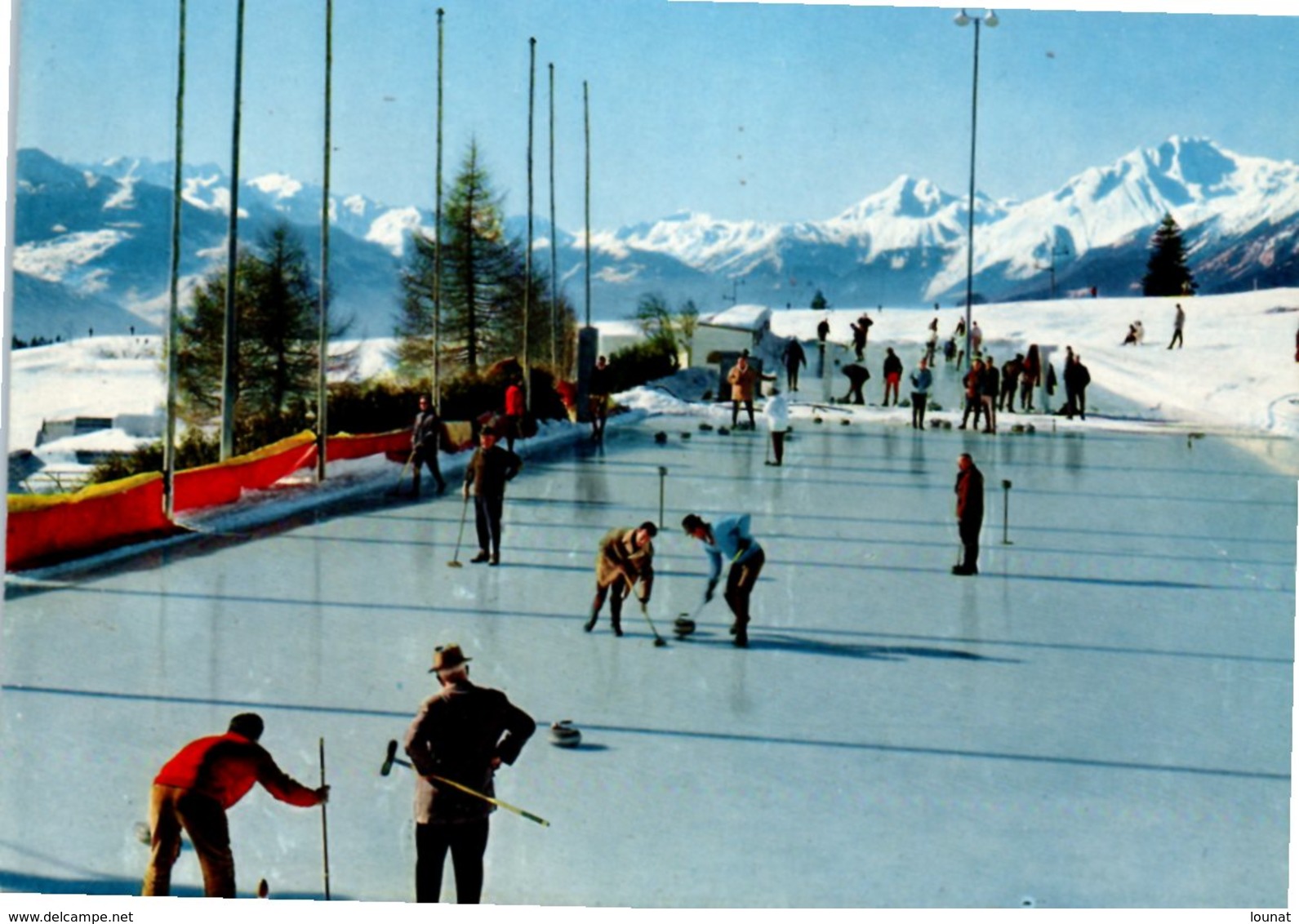 CRANS Sur Sierre : Le Curling (sport) (pli Coté Droit) - Sierre