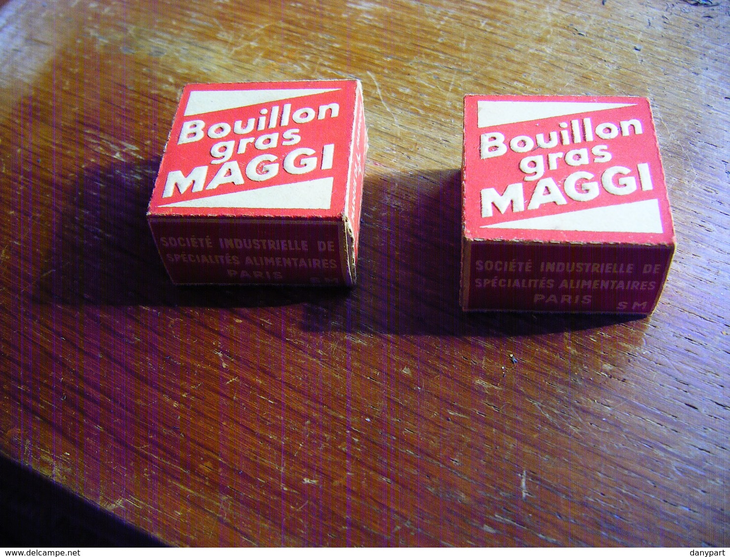 MAGGI - RARE PETITES BOITES EN CARTON BOUILLON GRAS MAGGI TABLETTE 1F25 OCTROI NON COMPRIS TRES BON ETAT - Boxes