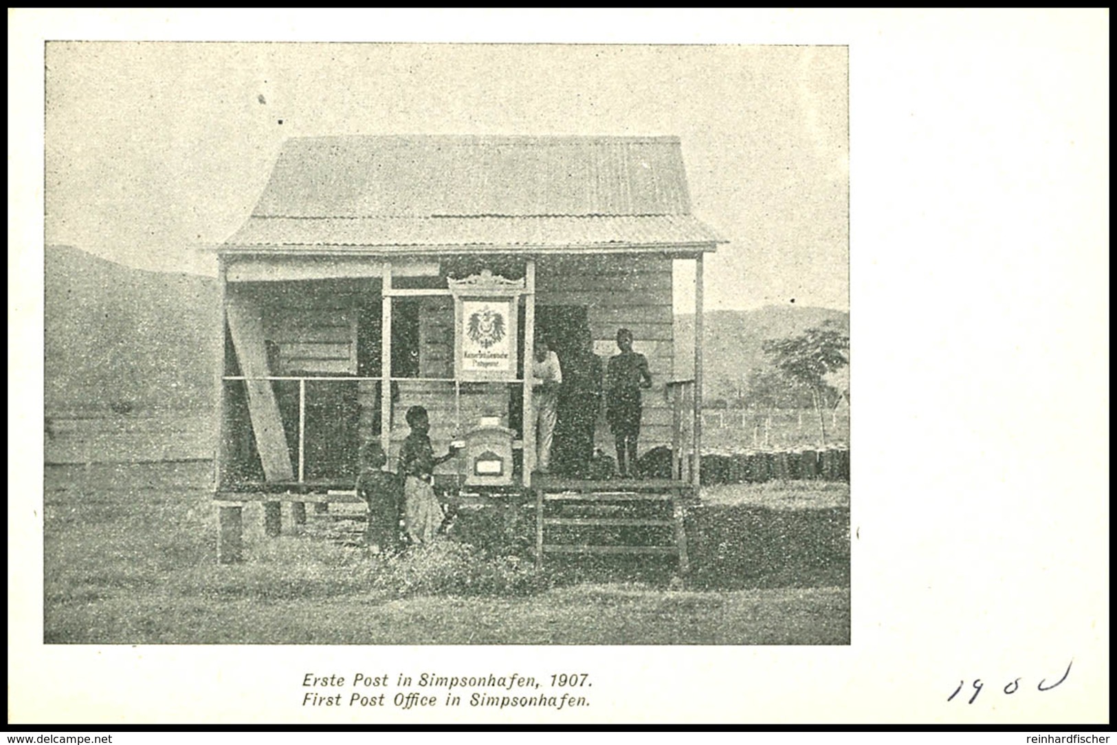 6809 SIMPSONHAFEN, AK "Erste Post In Simpsonhafen, 1907", Rückseitig Bild "Häuptling Namala", Karte Ungelaufen, Dazu Kle - Andere & Zonder Classificatie