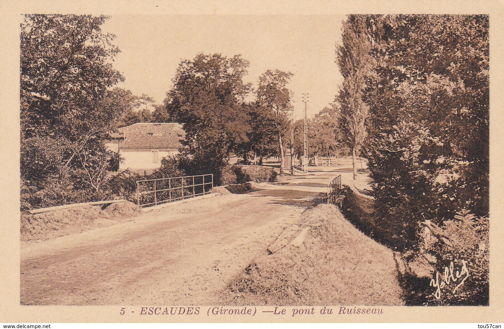 ESCAUDES - GIRONDE -  (33) -  2 CPA. - Autres & Non Classés