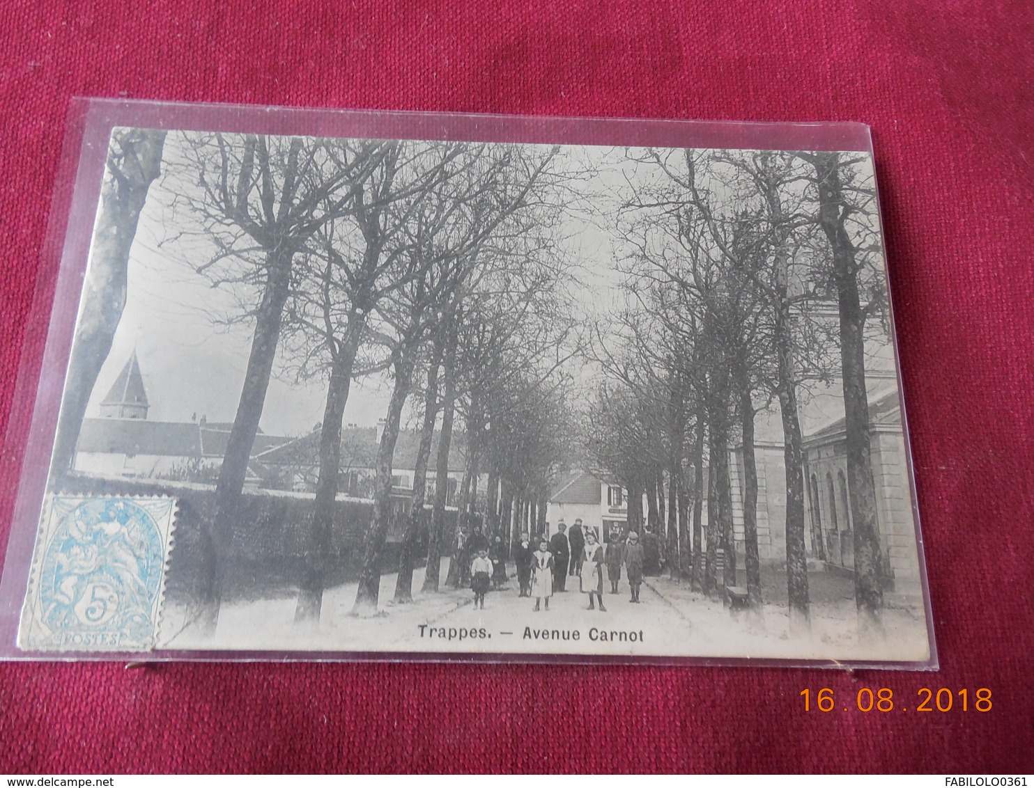 CPA - Trappes - Avenue Carnot - Trappes