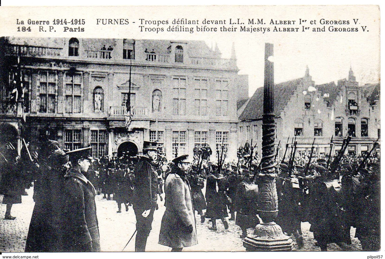 BELGIQUE - FURNES - Troupes Défilant Devant L.L. M.M. Albert 1° Et Georges V - Veurne