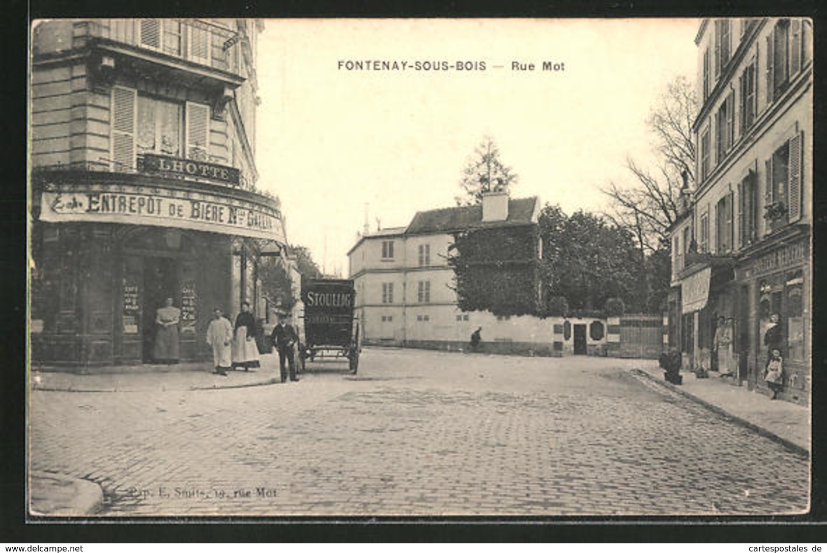 CPA Fontenay-sous-Bois, Rue Mot, Vue De La Rue - Fontenay Sous Bois