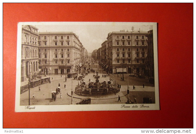 CARTOLINA NAPOLI   PIAZZA DELLA BORSA  ANIMATA     E  1111 - Napoli