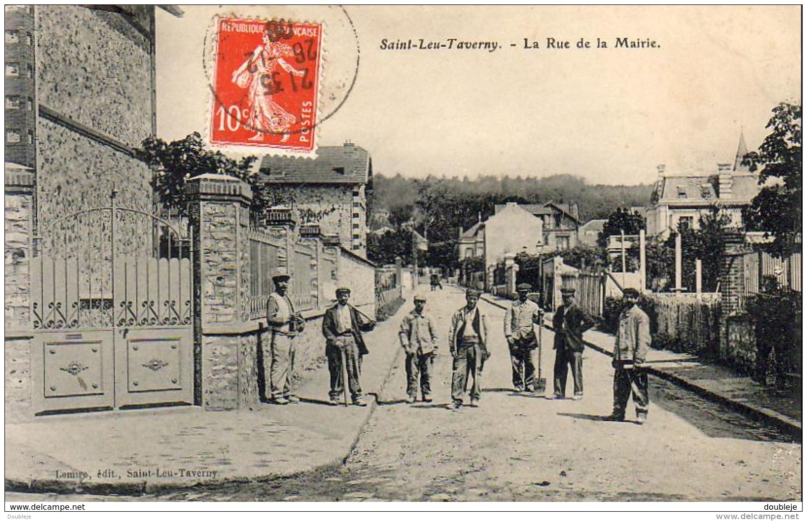 D95   SAINT LEU  TAVERNY   La Rue De La Mairie - Saint Leu La Foret