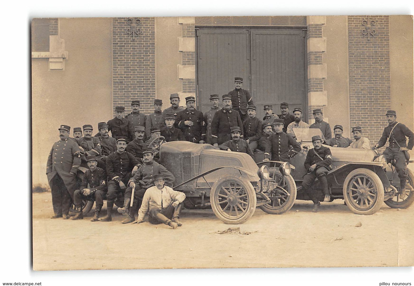 CPA Photo _ Automobile Militaire _ Etat Superbe - Autres & Non Classés