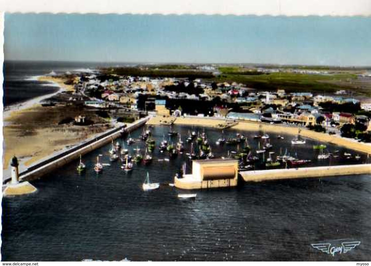 17 ILE D'OLERON La Cotiniere Le Port, La France Vue Du Ciel - Ile D'Oléron