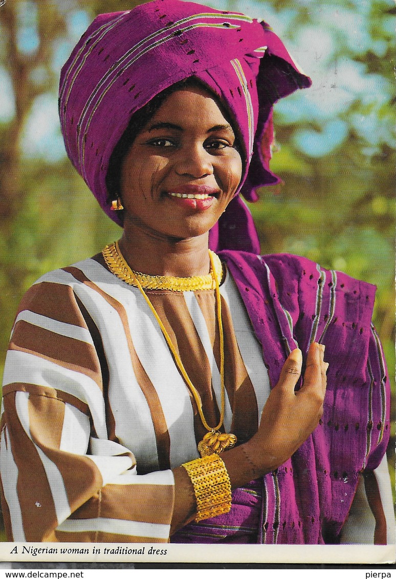 NIGERIA - DONNA CON VESTITO TRADIZIONALE NIGERIANO - VIAGGIATA 1982 - ANNULLO A TARGHETTA - Nigeria