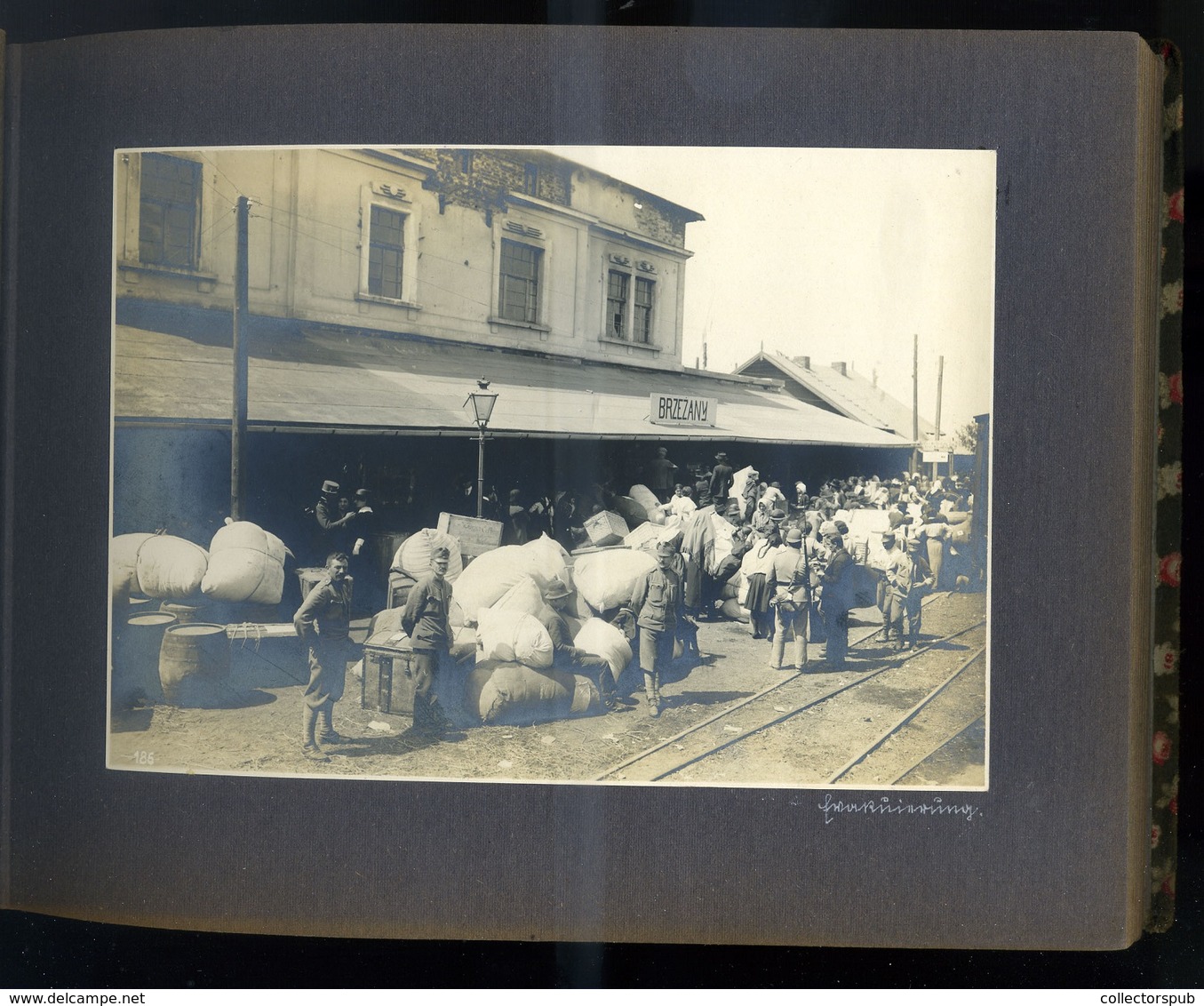 POLAND  LENGYELORSZÁG 1917. Galícia I.VH-s fotóalbum, sok jó város fotóval,katonák,judaica etc. 22 fotó oldal.