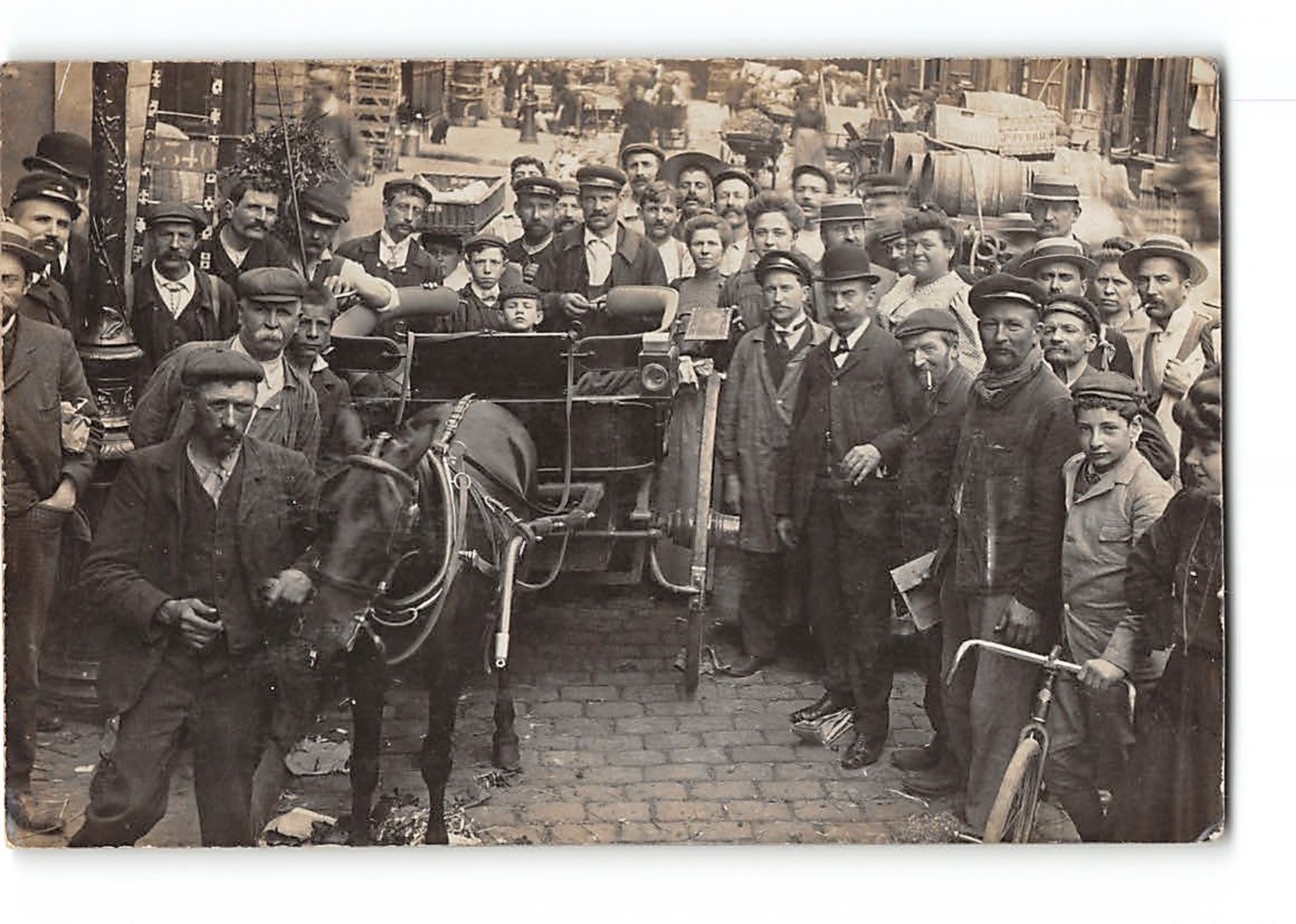 CPA 75 Carte Photo Les Halles De Paris - Arrondissement: 01