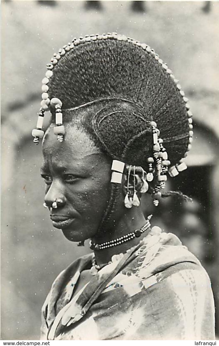 Pays Div - Ref M661- Niger - Coiffure De Femme Peule  - Carte Bon Etat  - - Niger