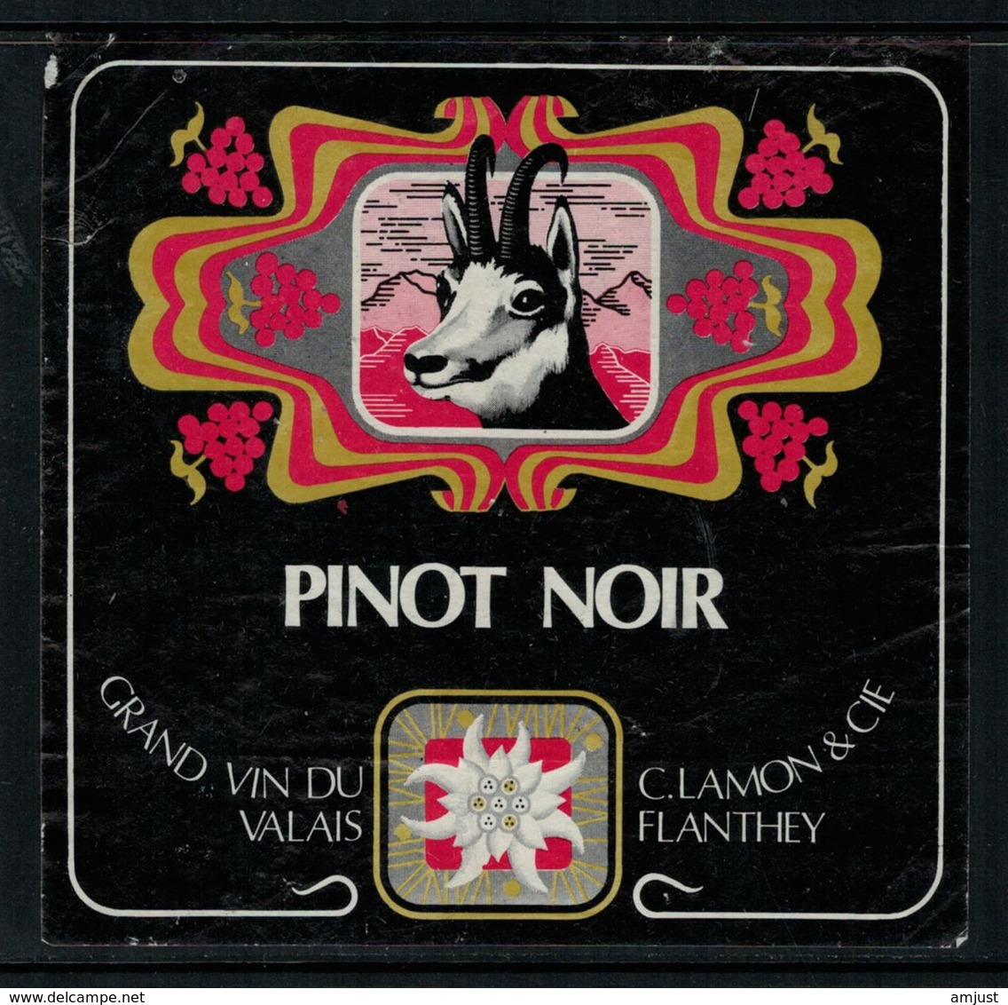 Etiquette De Vin // Pinot Noir Du Valais, Suisse (chamois) - Autres & Non Classés