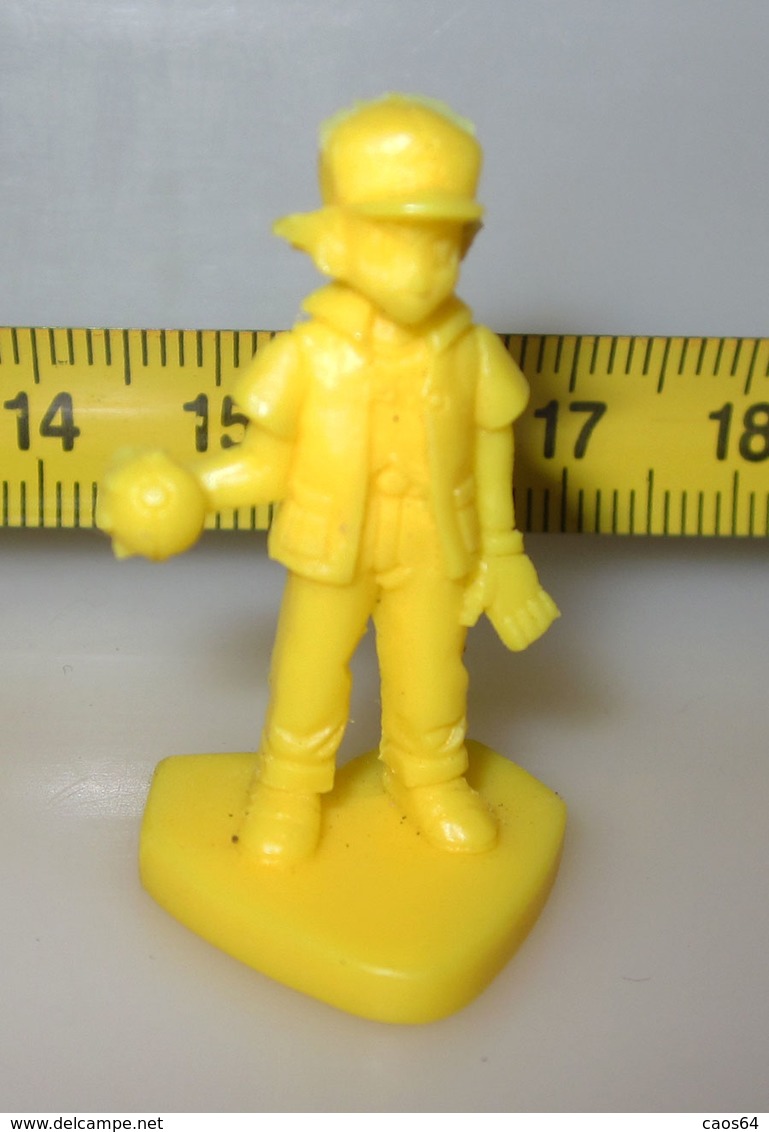 POKEMON FIGURE ASH GIALLO NINTENDO PVC H 4 Cm. - Pokemon