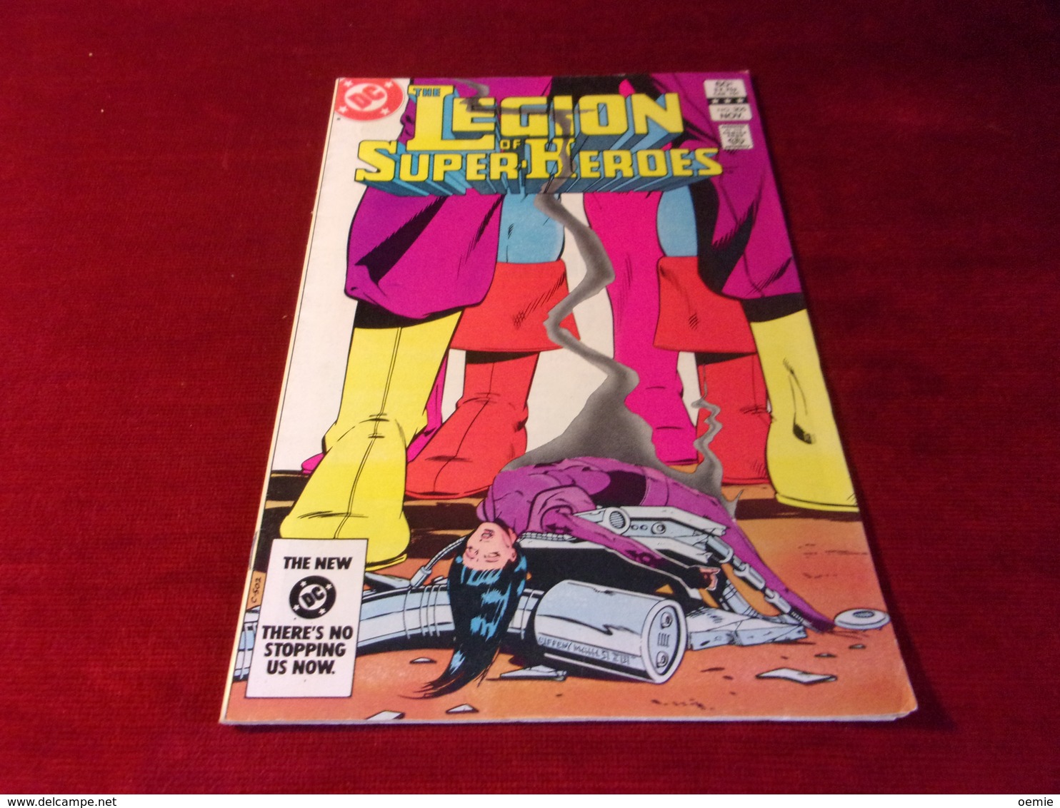 LEGION OF SUPER HEROES   N° 305 NOV - DC