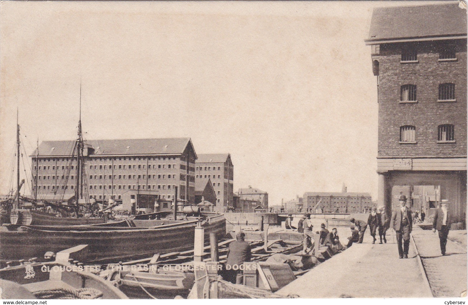 GLOUCESTER - The Basin - Gloucester Docks - Gloucester