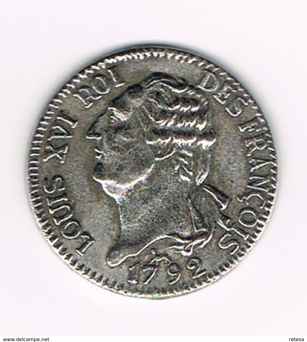 )  PENNING  COLLECTION - BP - LOUIS XVI ROI DES FRANCOIS 1792 - Elongated Coins