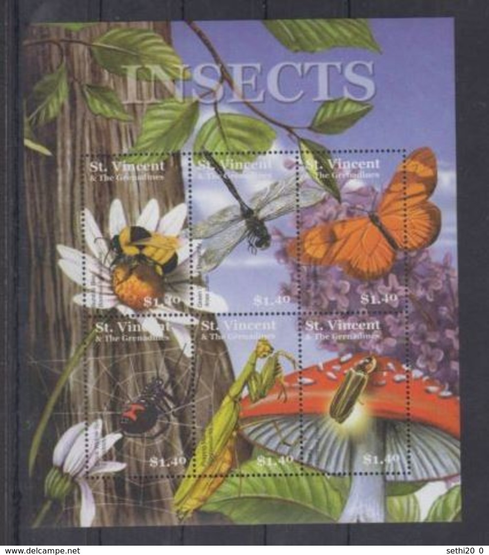 Saint Vincent Grenadines Mushrooms Champignons  Butterflies Papillons   MNH - Champignons