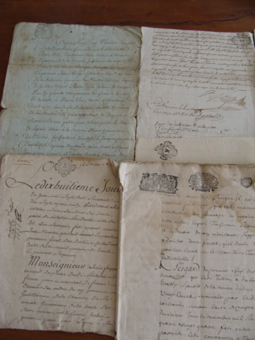 GROS LOT 260 MANUSCRITS DOCUMENTS CACHET GENERALITE MARQUES FISCALES FIN XVII A XIXe VOIR PHOTOS