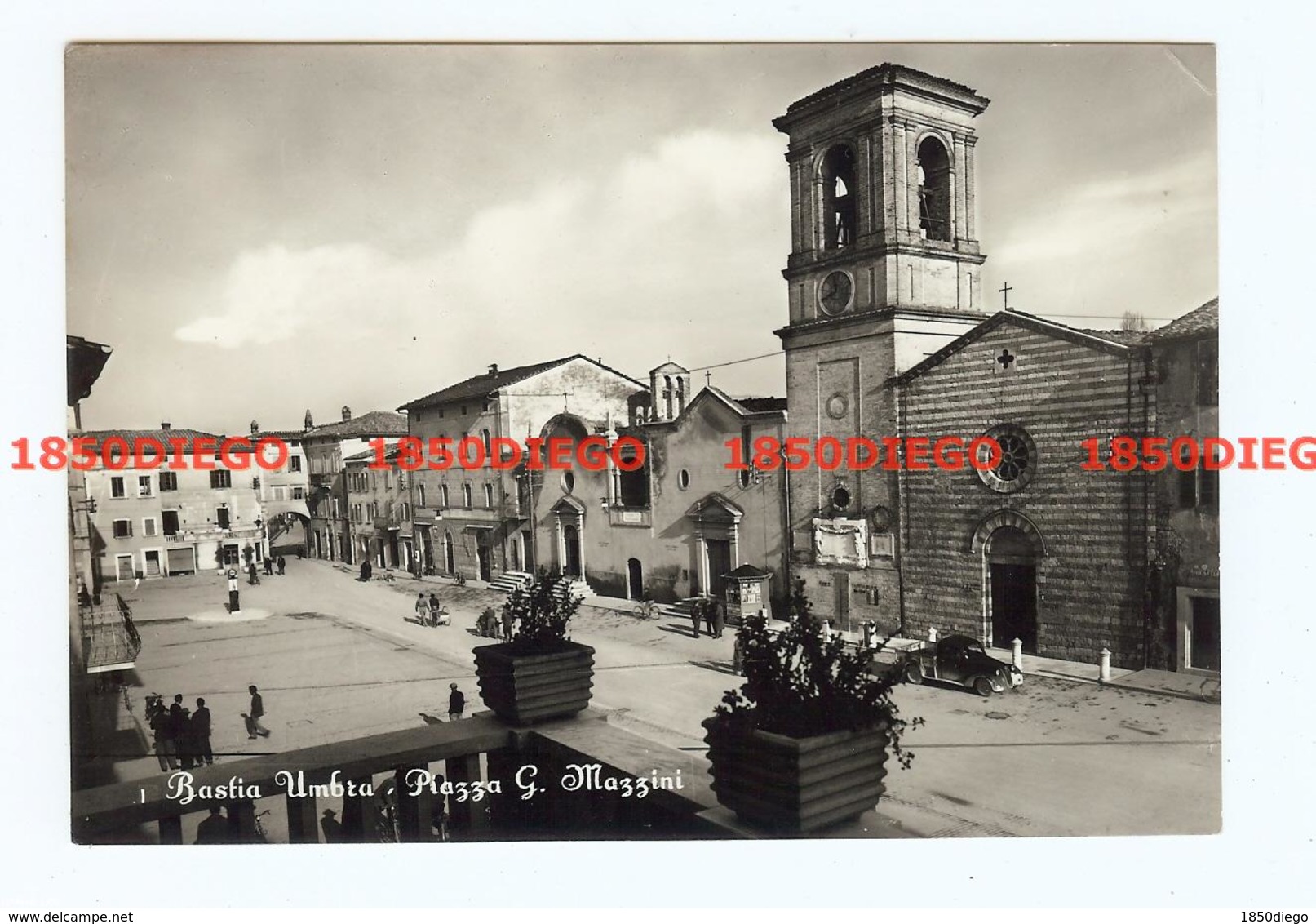 BASTIA UMBRA - PIAZZA G. MAZZINI F/GRANDE VIAGGIATA 1958? ANIMATA - Perugia