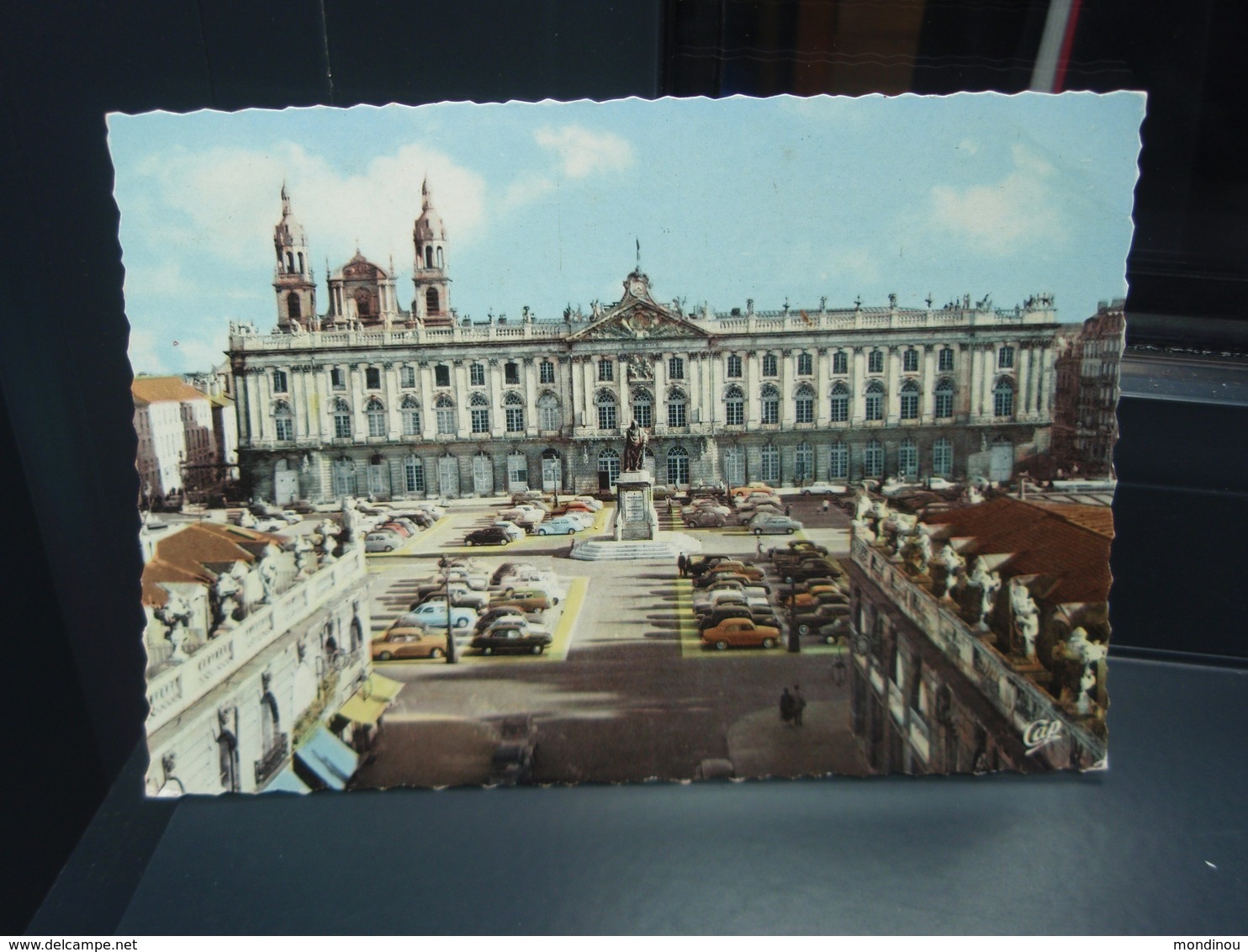 Cp NANCY Place Stanilas Et L'Hôtel De Ville.Belle Carte. 1963 Vieilles Voitures - Nancy