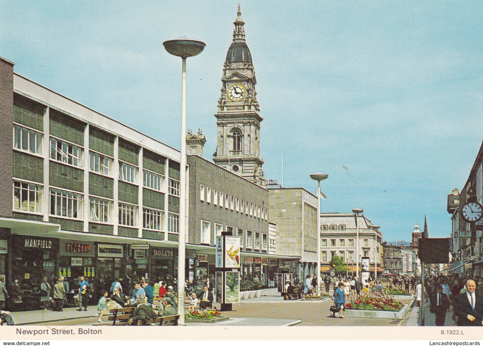 Postcard Bolton Newport Street Animated Shops & People My Ref  B22817 - Other & Unclassified