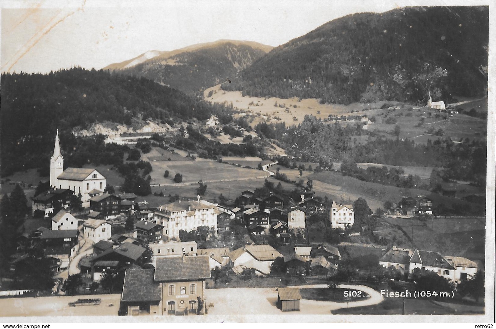 FIESCH (OBERWALLIS) → Dorfpartie Bei Der Kirche, Feldpost Ca.1935 - Fiesch