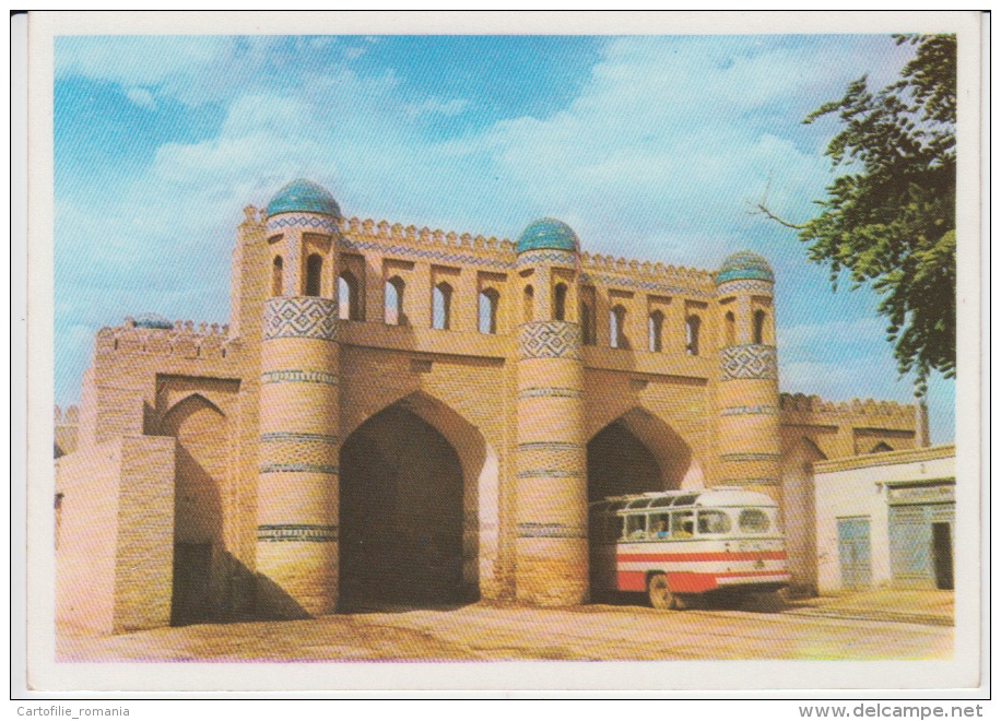 Khiva Xorazm Uncirculated Postcard (ask For Verso / Demander Le Verso) Bus Coach - Uzbekistan