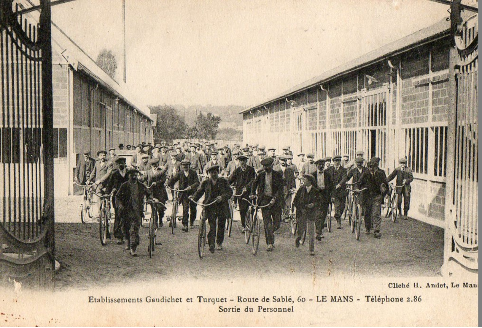 LE MANS - établissements GAUDICHET Et TURQUET, Route De Sablé, Sortie Du Personnel - Le Mans