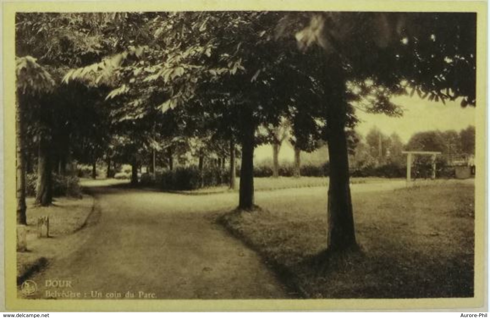 Dour Belvédère Un Coin Du Parc - Dour