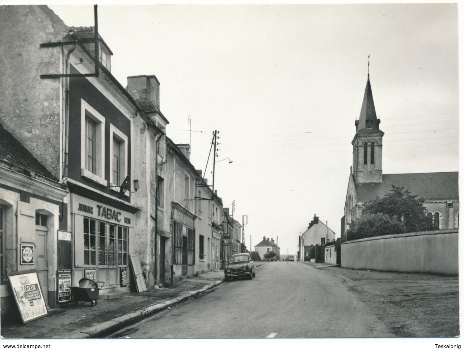 BOISSY-MAUGIS (61.Orne) Rue Principale. Journaux-Tabac. 4L En Stationnement - Other & Unclassified