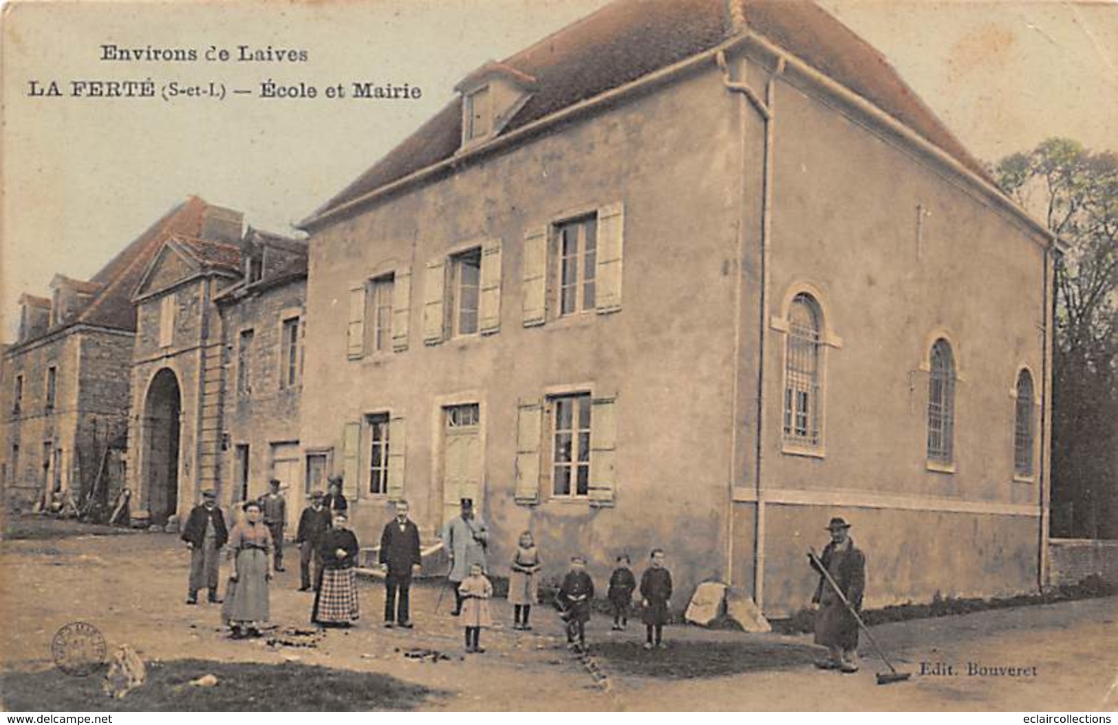 La Ferté       71      Ecole  Et Mairie       (voir Scan) - Andere & Zonder Classificatie