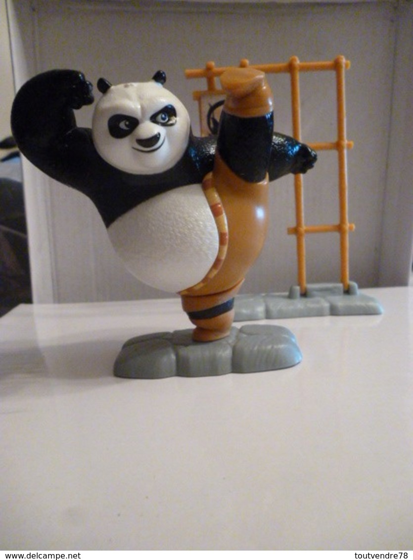 MAX05 / Kinder MAXI Kung Fu Panda 3 Ref : FSE08 (2016) - Ü-Ei