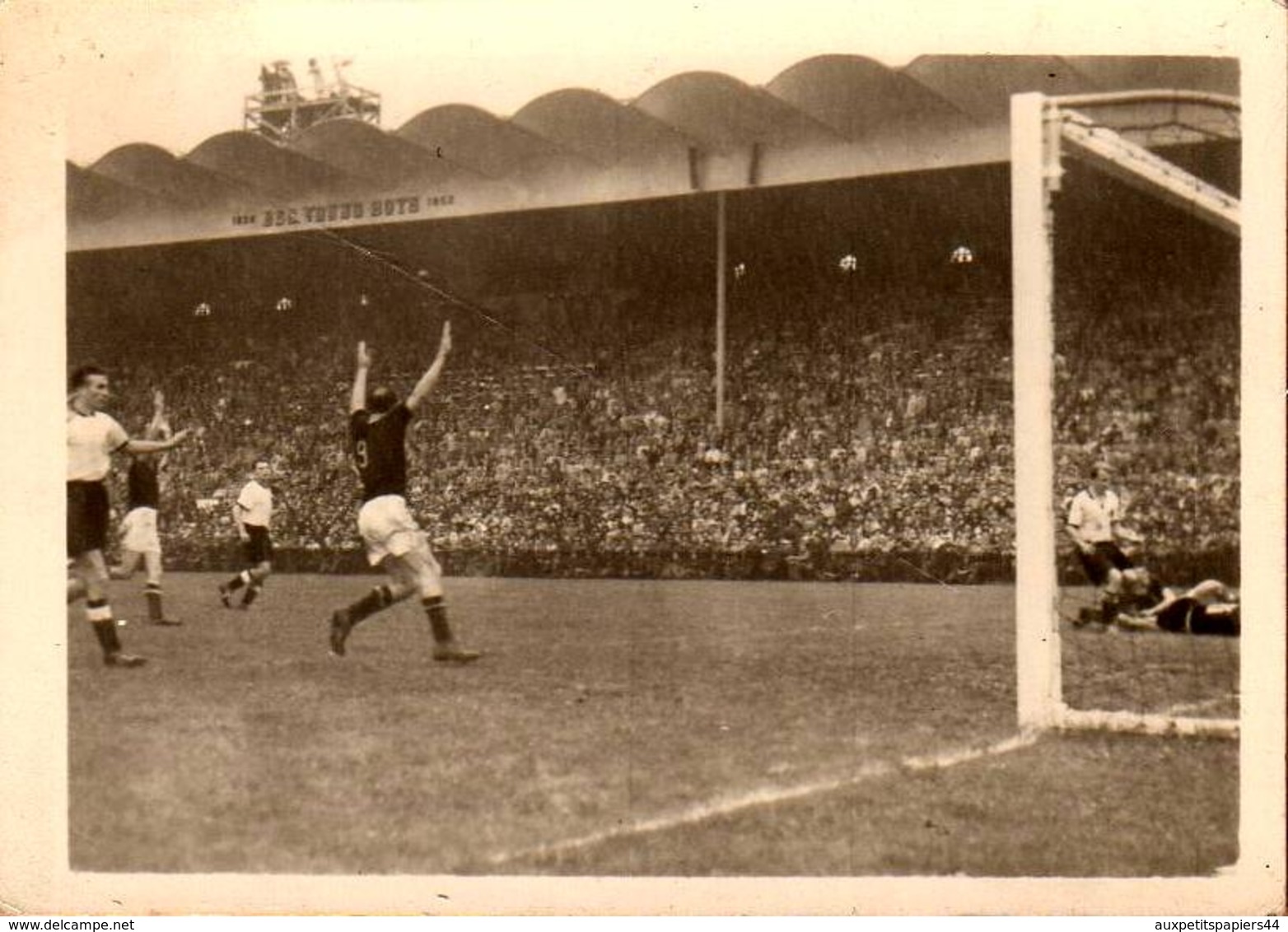 Vogelsang-Tabak Football - Joie Et Attitude De Joueurs Heureux & Déçus Après Un But ! Weltmeifterschaft 1954 - Andere & Zonder Classificatie