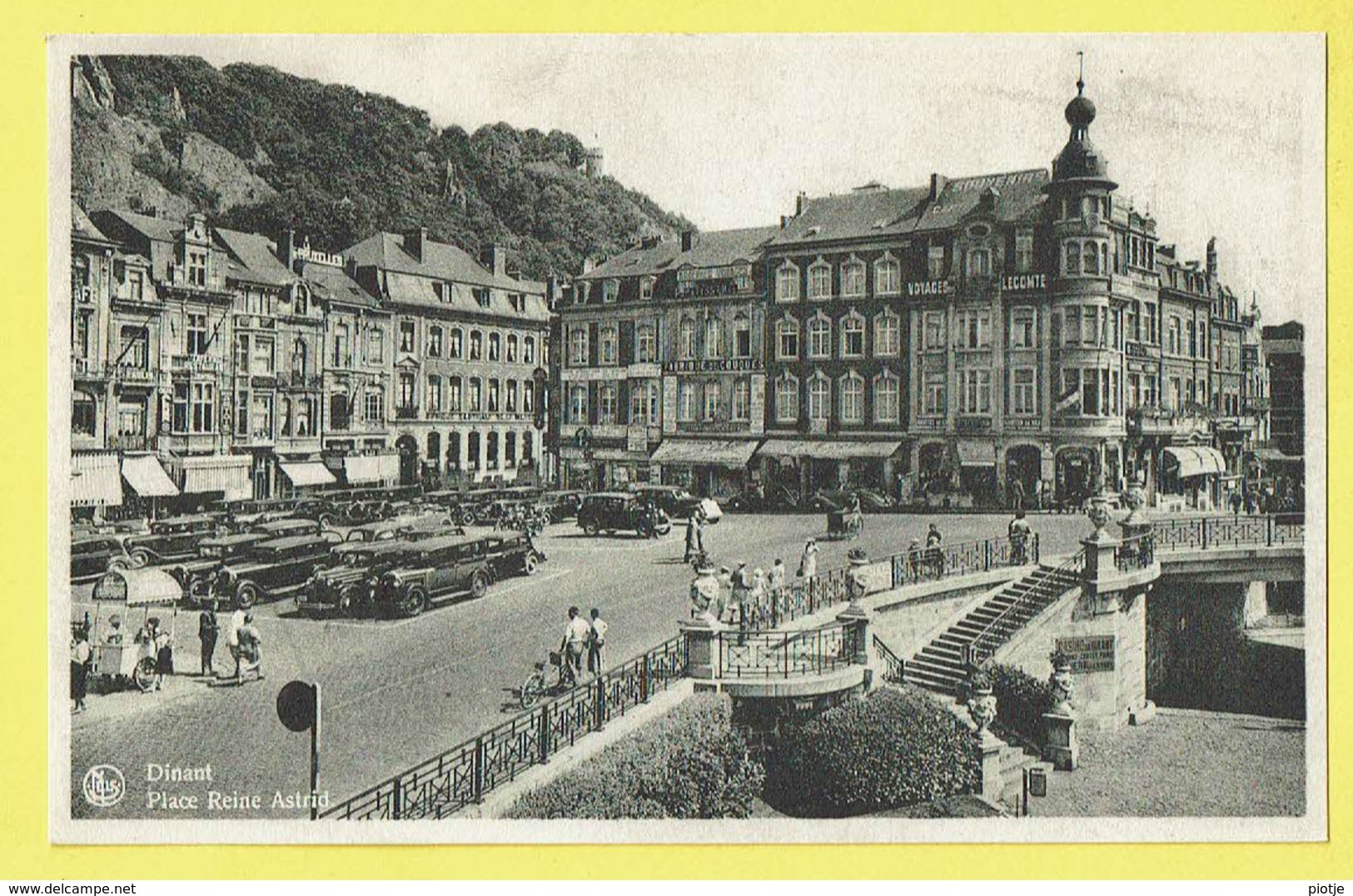 * Dinant (Namur - Namen - La Wallonie) * (Nels, Ern Thill) Place Reine Astrid, Oldtimer Car Voiture, Animée, Rare - Dinant