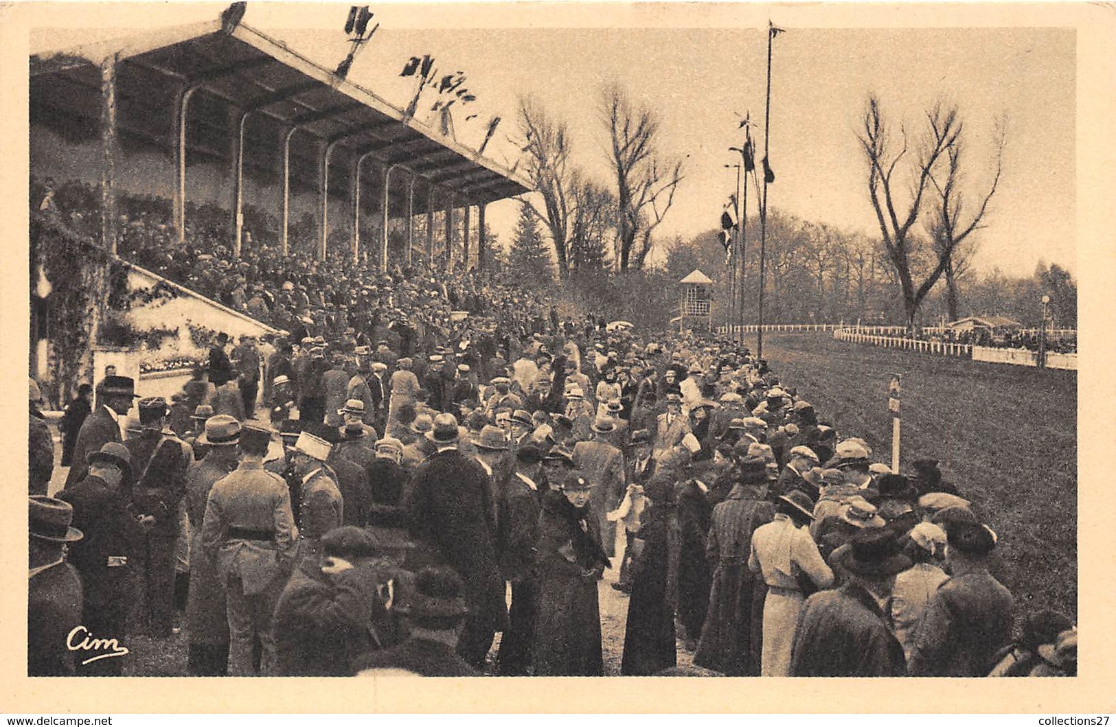 42-FEURS- HIPPODROME - LE PESAGE - Feurs