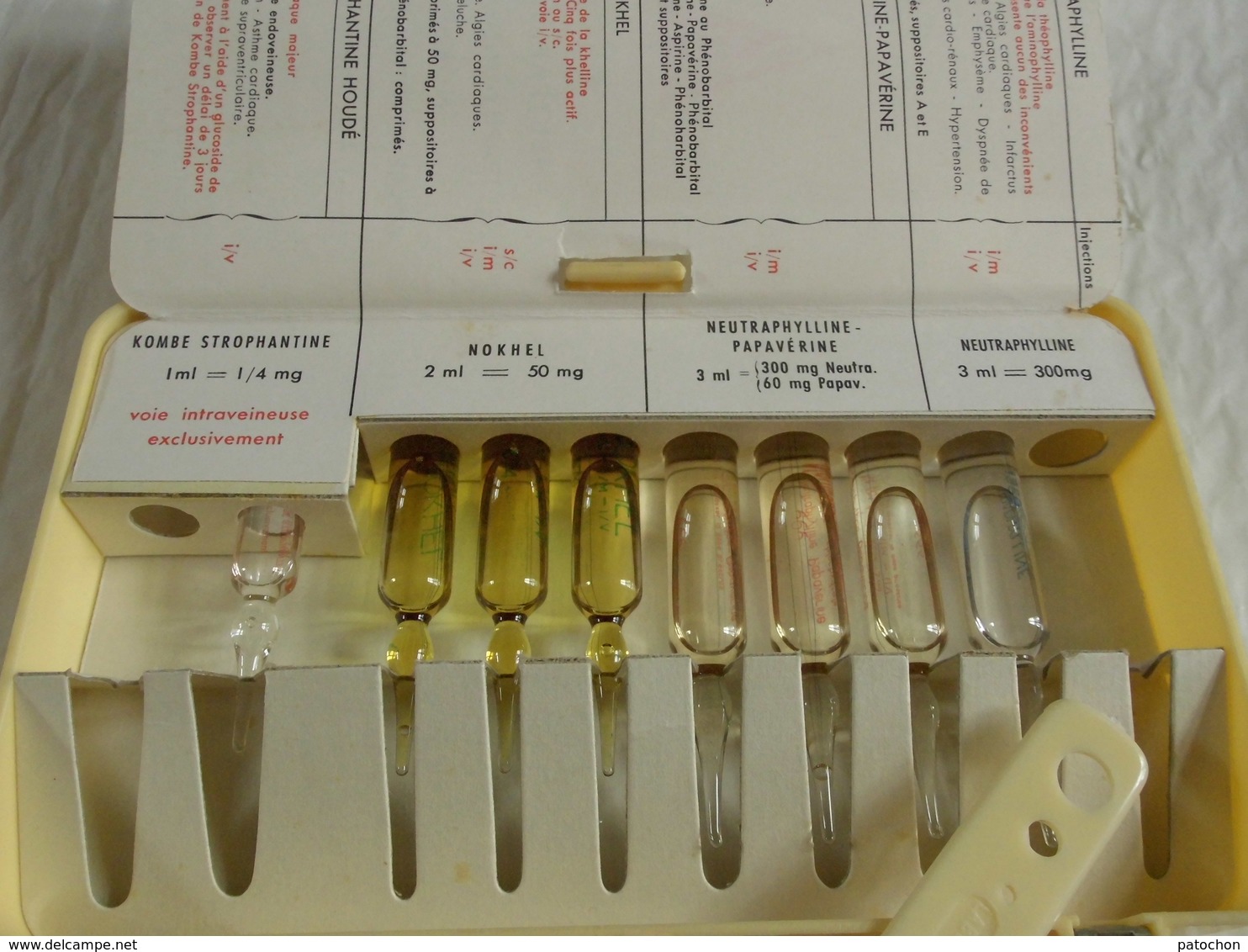 Ampoules pharmaceutique Houdé Strychnine Millot Camphophyline Fortal Pentazicine périmée collection...!