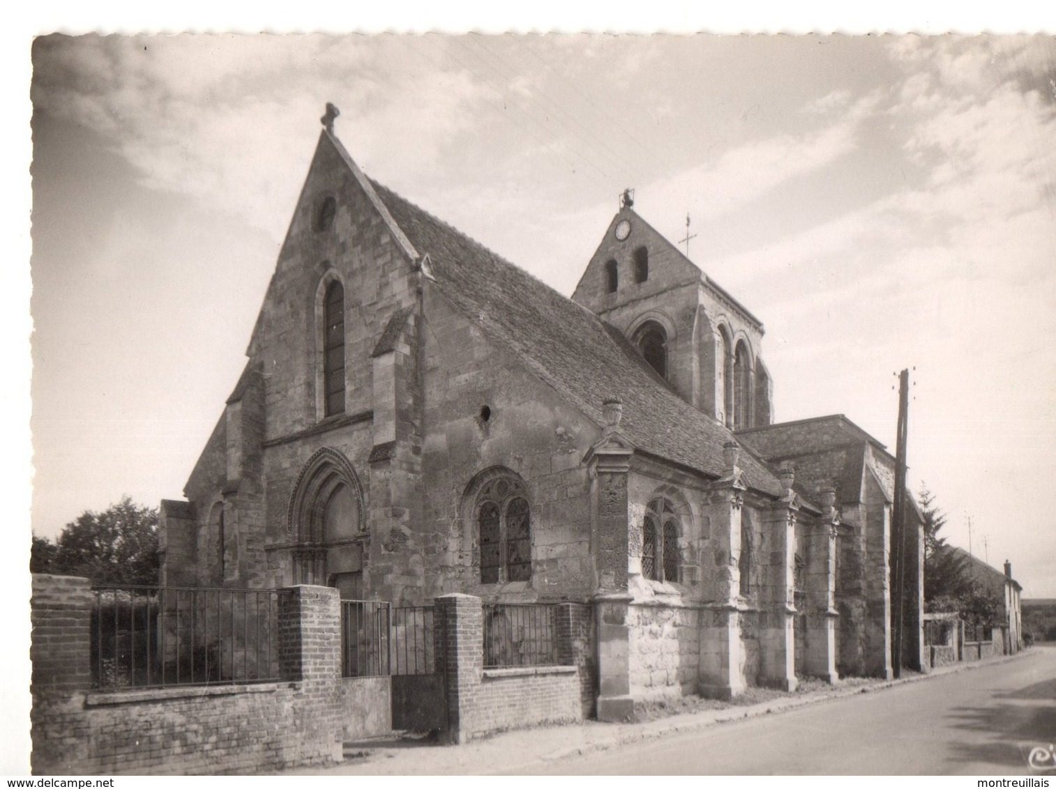 Eglise De FOSSES (95), Classée Monument Historique, Jamais Voyagée, - Fosses