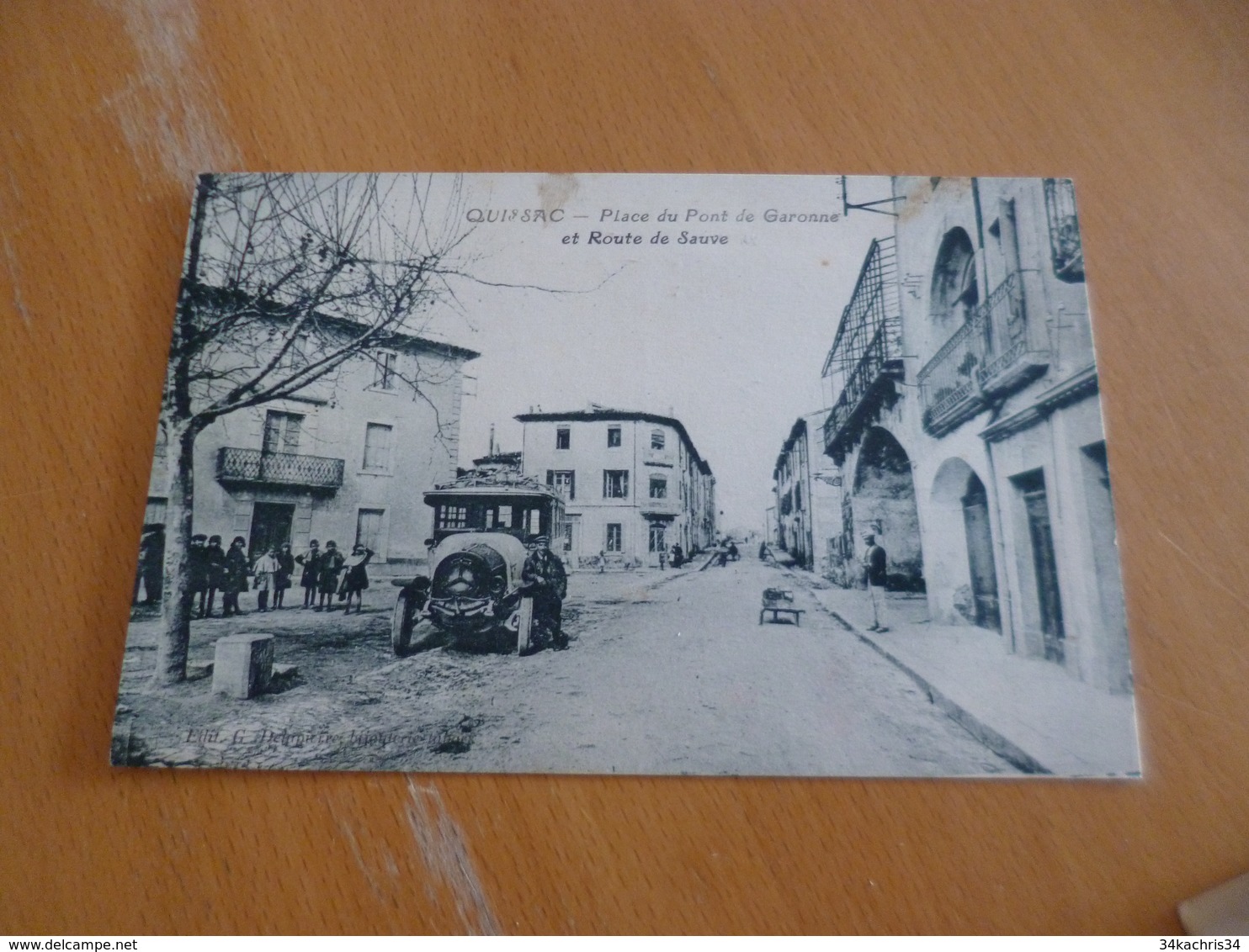 CPA 30 Gard Quissac Place Du Pont De Garonne Et Route De Sauve Autobus   TBE - Quissac