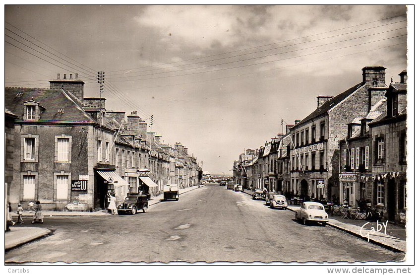 50 BARFLEUR  Le Bpurg Vers Le Port - Barfleur