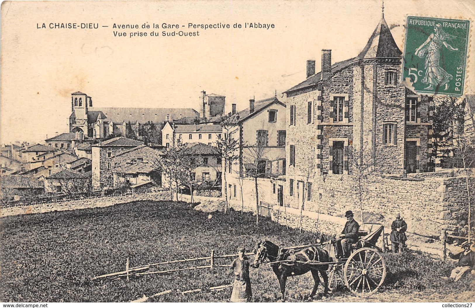 43-LA-CHAISE-DIEU- AVENUE DE LA GARE, PRESPECTIVE DE L'ABBAYE , VUE PRISE DU SUD-OUEST - La Chaise Dieu