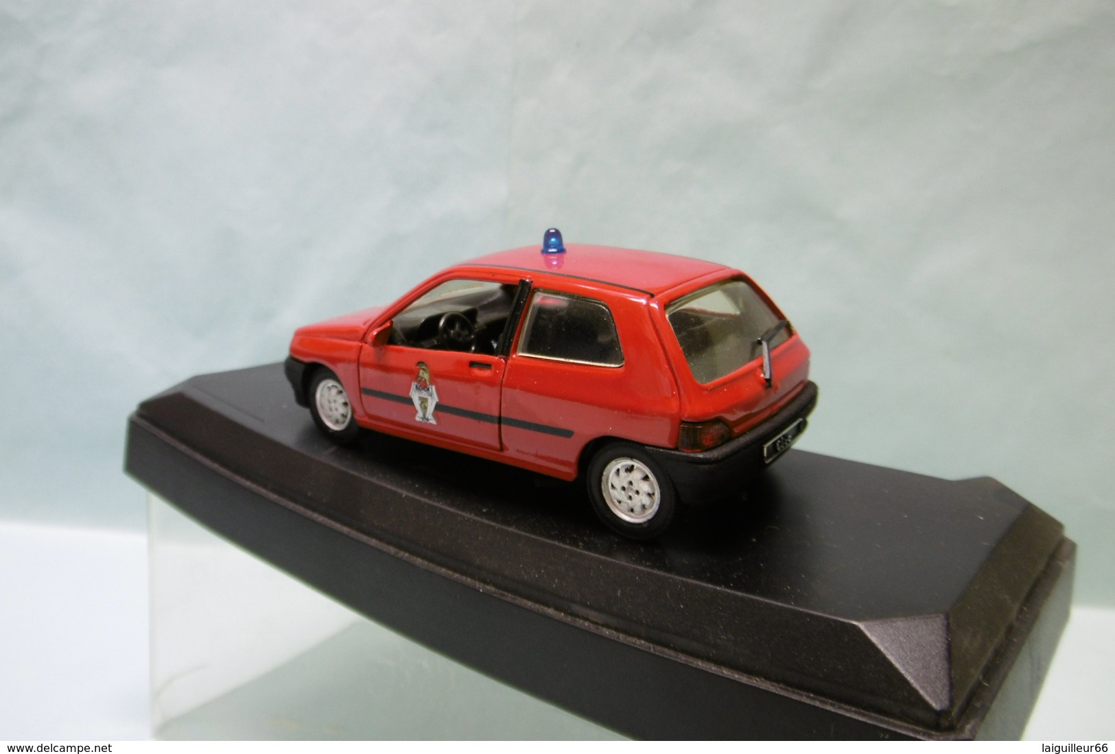 Solido - RENAULT CLIO I Pompiers De Paris Rouge BO 1/43 - Solido