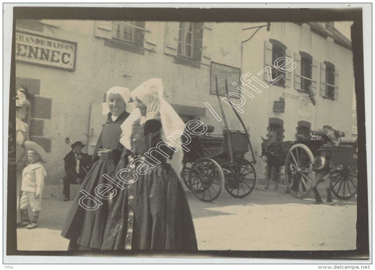 Bretagne . Finistère . Plounéour-Trez . "En Route Pour La Procession" . Bretonnes Avec Coiffe . 1900 . - Alte (vor 1900)