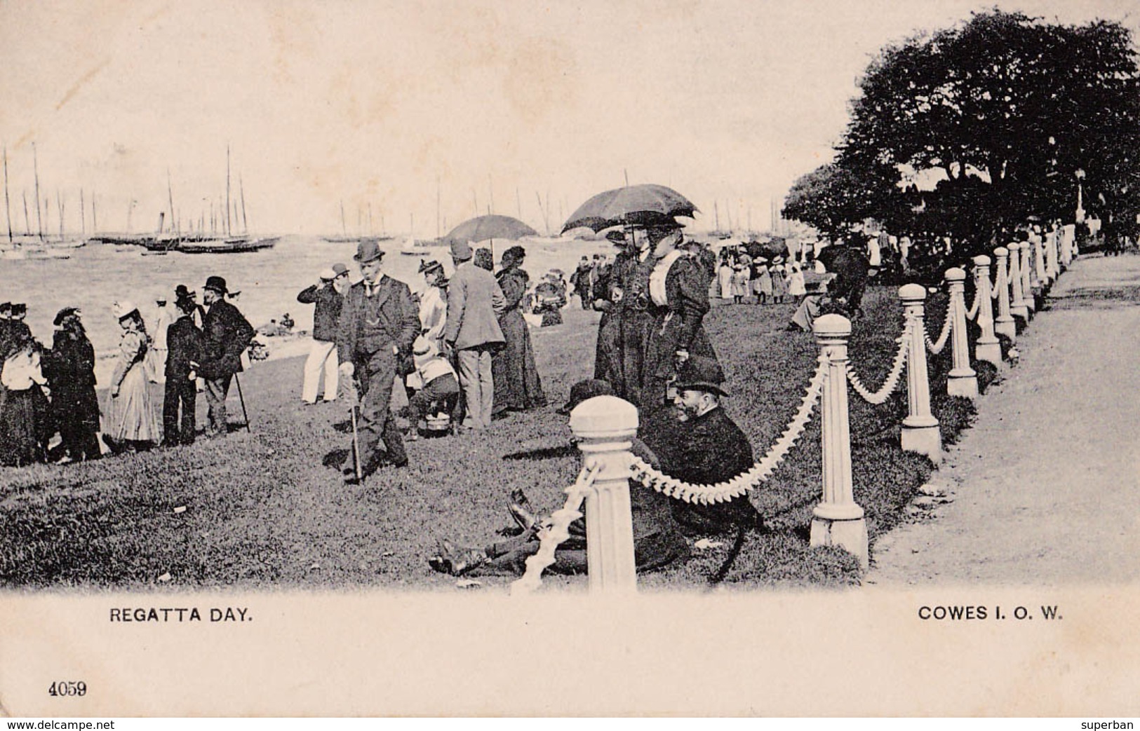 COWES / ISLE OF WIGHT : REGATTA DAY - FORERUNNER POSTCARD / PRÉCURSEUR - ANNÉE / YEAR ~ 1900 - RRR !!! (aa037) - Cowes